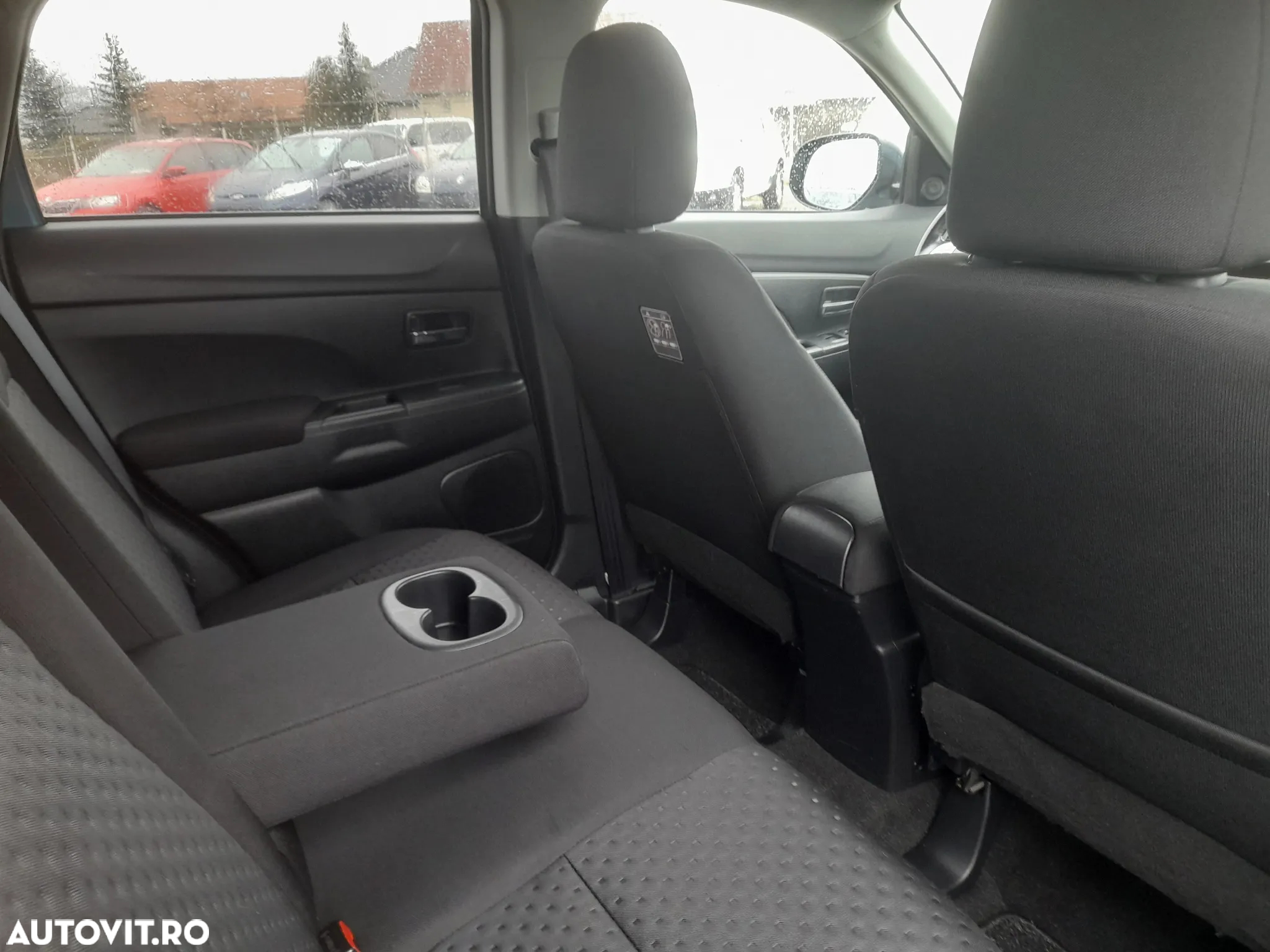 Mitsubishi ASX 1.8 DI-D 2WD Intense - 10
