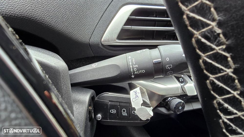 Peugeot 5008 1.5 BlueHDi Active - 17