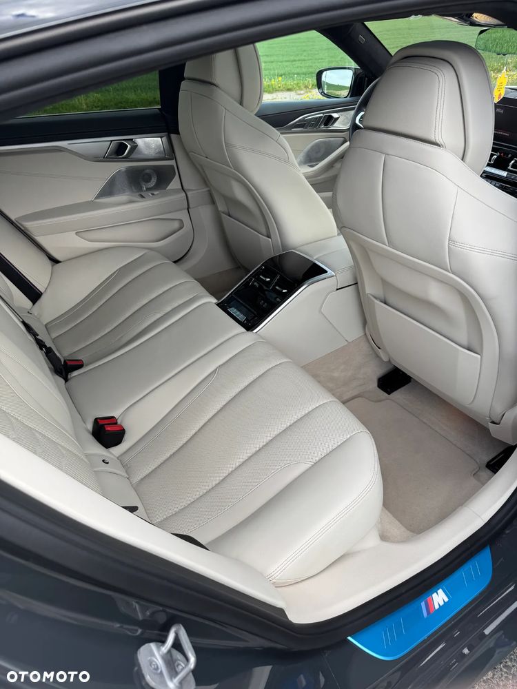 BMW Seria 8 - 9