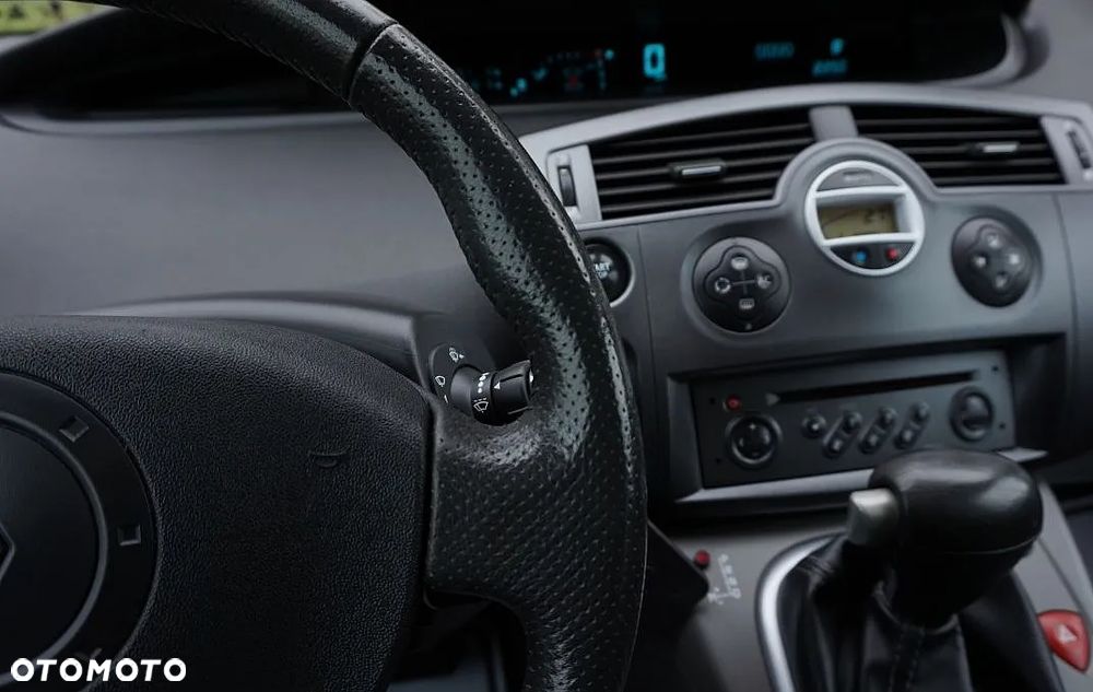 Renault Grand Scenic 2.0 16V Dynamique - 6