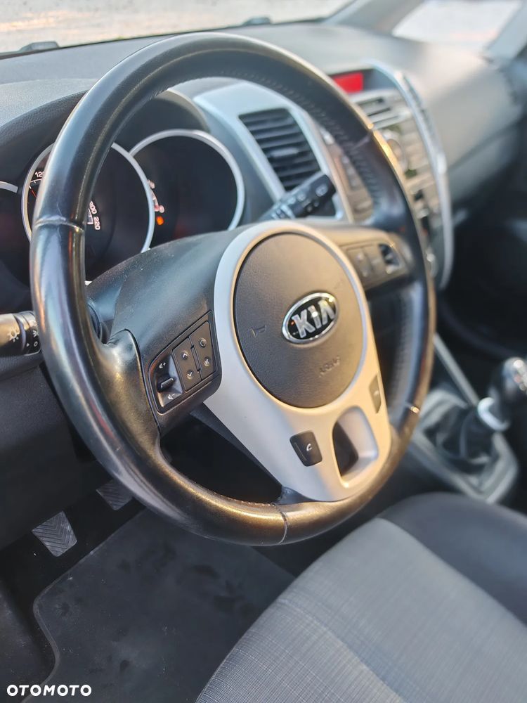 Kia Venga 1.6 CVVT Spirit - 12