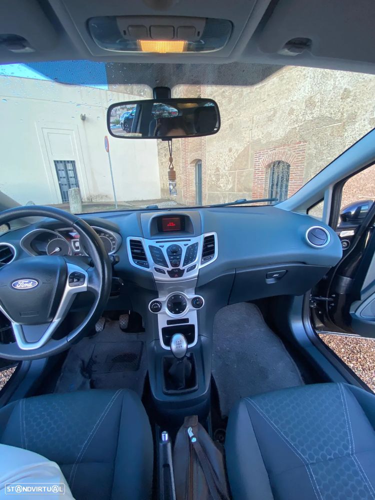Ford Fiesta 1.6 TDCi Titanium - 8