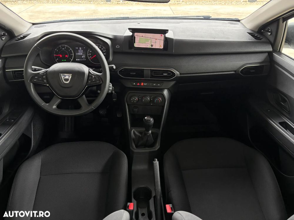 Dacia Logan TCe 90 Essential - 5