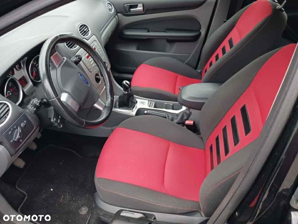 Ford Focus 1.6 Ti-VCT Titanium - 5