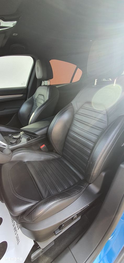 Alfa Romeo Stelvio 2.0 Turbo TI Q4 - 17