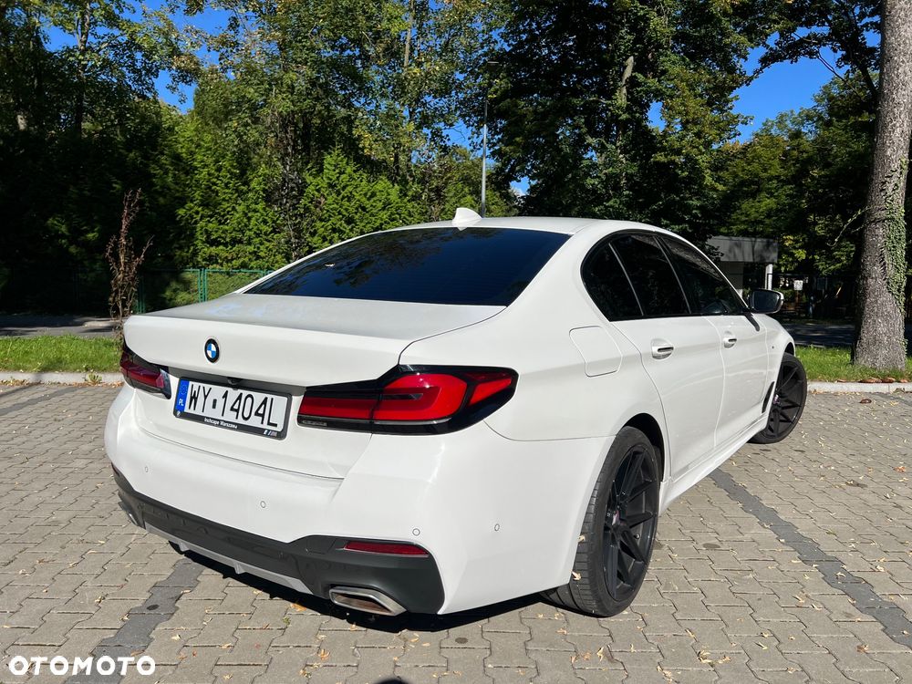 BMW Seria 5 520d xDrive M Sport sport - 3