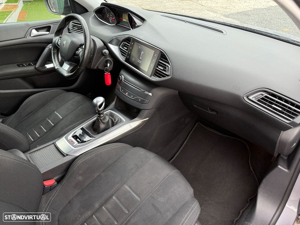 Peugeot 308 SW 1.6 e-HDi Active J17 - 28