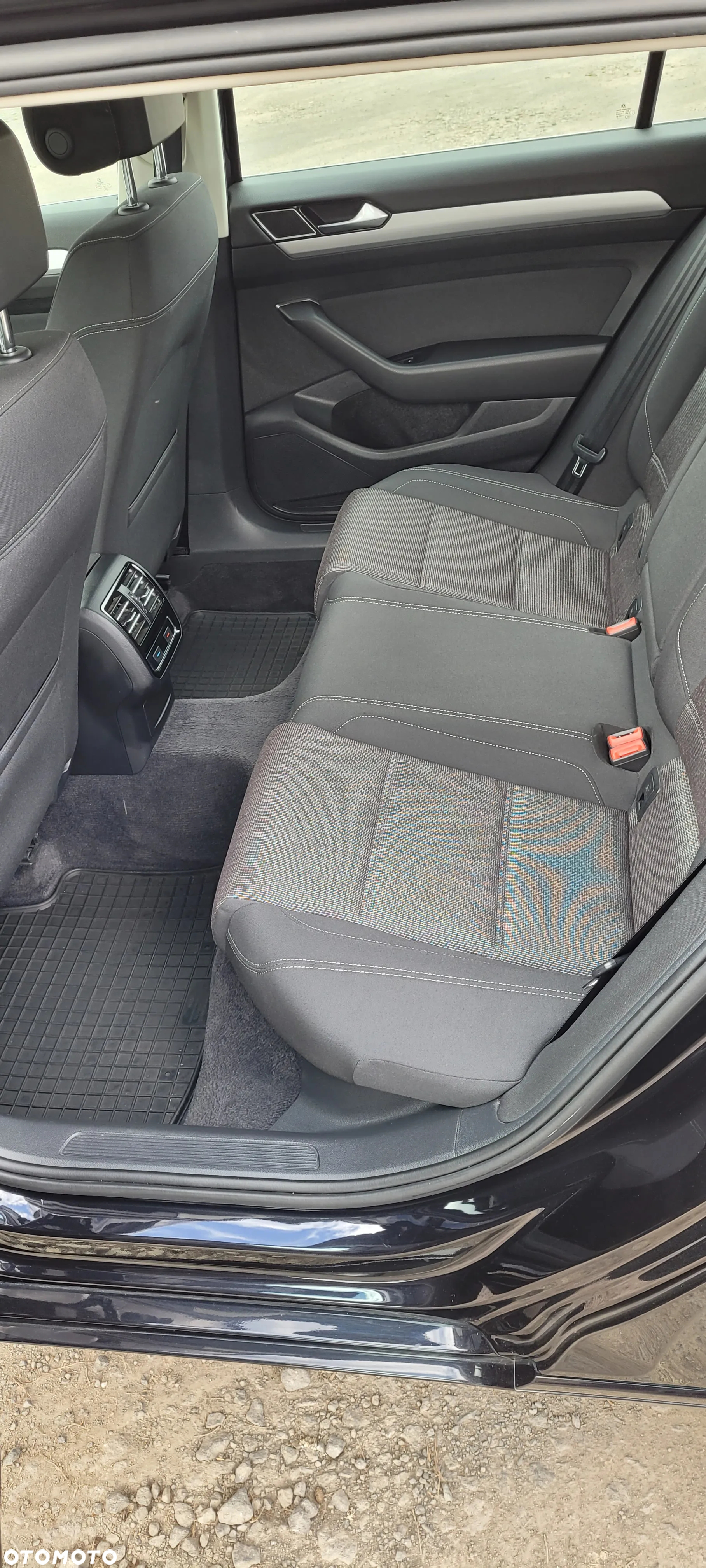Volkswagen Passat 2.0 TDI BMT Highline DSG - 18