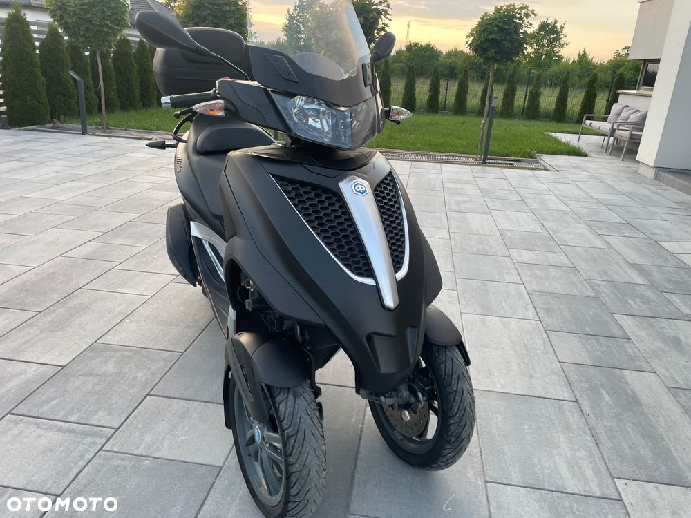 Piaggio MP-3 - 18