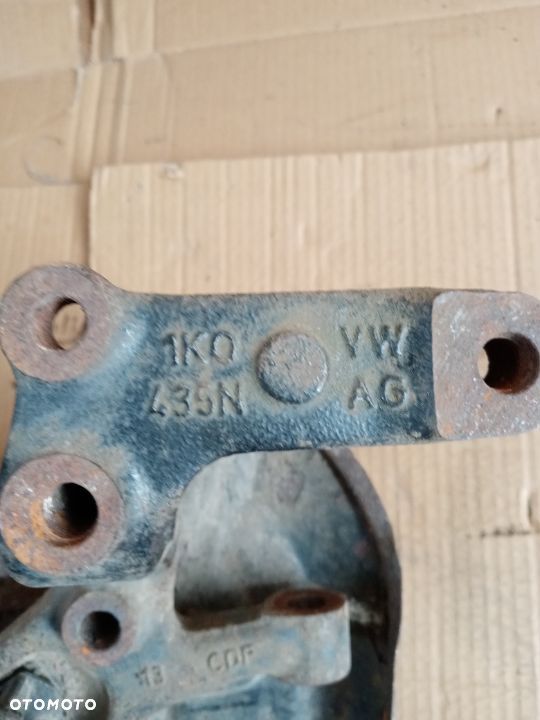 Zwrotnica piasta lewy tył tylna lewa VW Golf V 5 1K0435N - 4