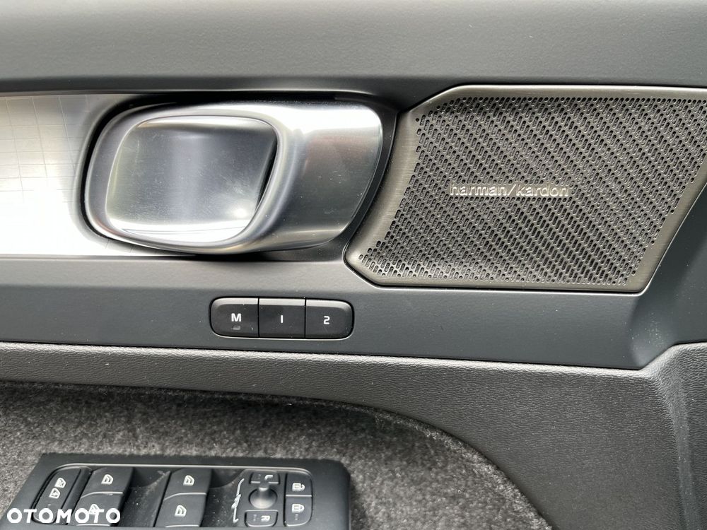 Volvo XC 40 - 20