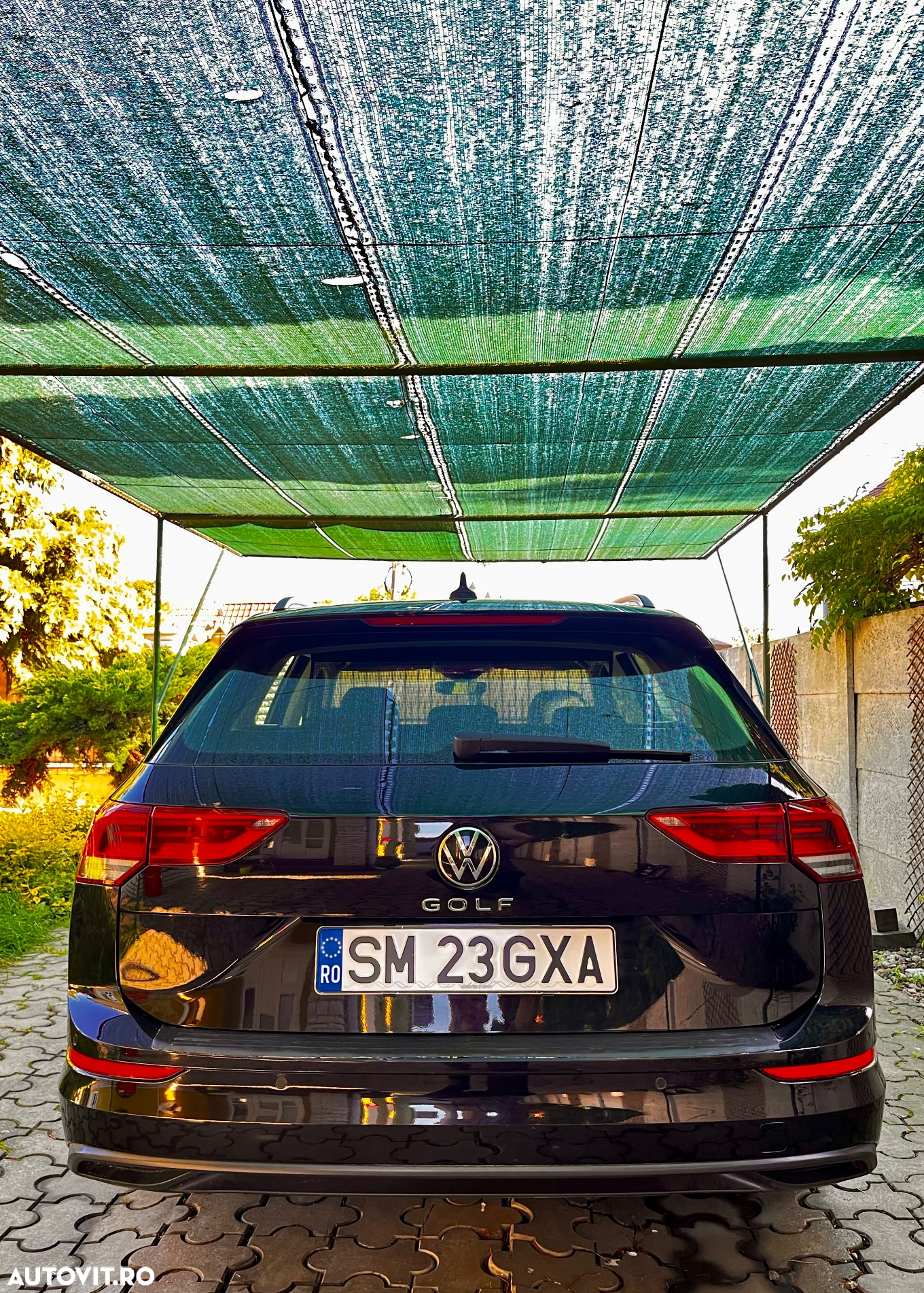 Volkswagen Golf - 6