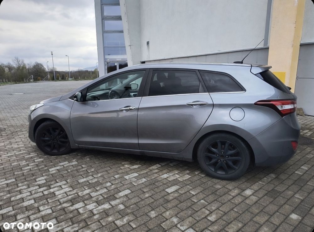 Hyundai i30 1.6 CRDi Premium - 3