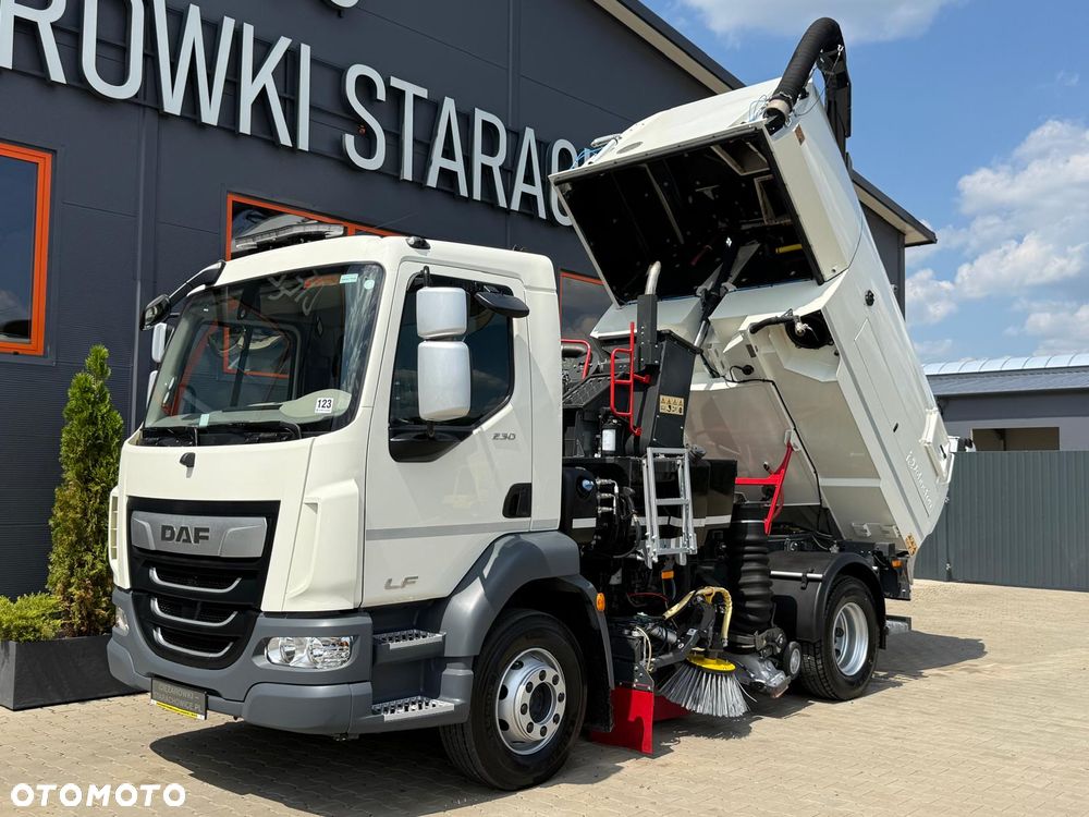 DAF DAF LF 15.230 Euro 6 //Klimatyzacja /  zamiatarka uliczna // budowlana dwustronna JOHNSTON VT652 - 9