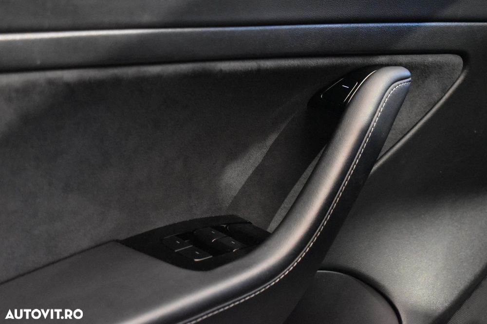 Tesla Model 3 Standard Reichweite Plus Hinterradantrieb - 16