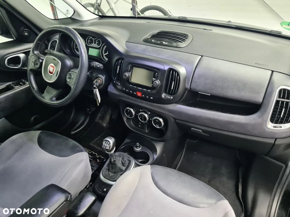 Fiat 500L 1.4 16V Urban Edition - 13