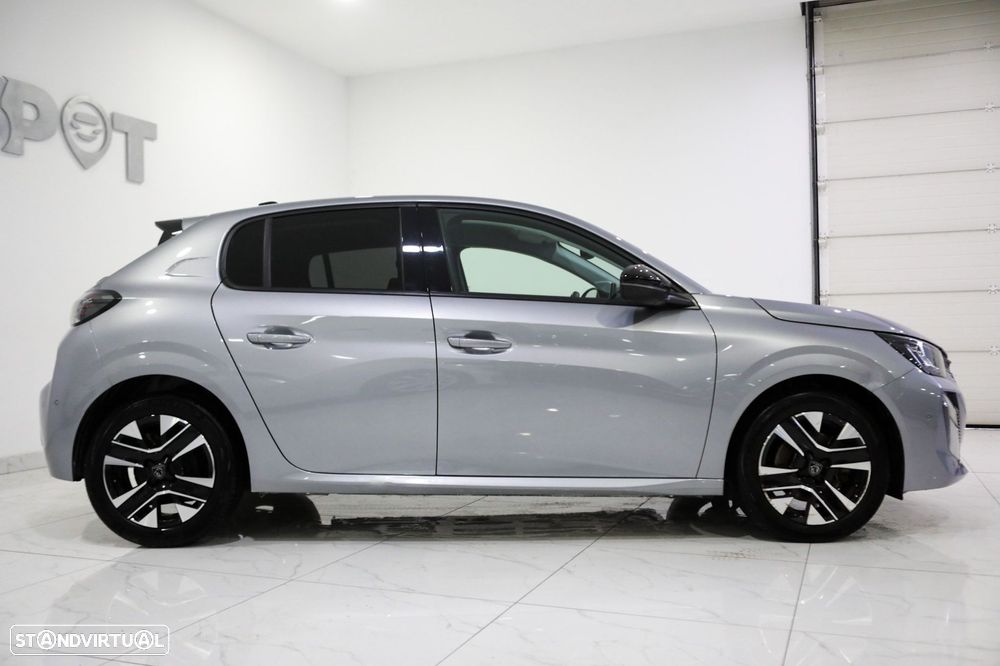 Peugeot 208 1.2 PureTech Allure - 12