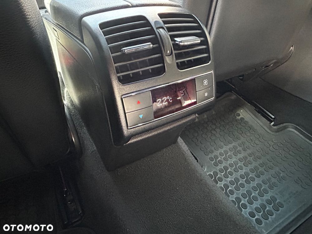 Mercedes-Benz Klasa C 300 T CDI DPF 4Matic (BlueEFFICIENCY) 7G-TRONIC Avantgarde - 17