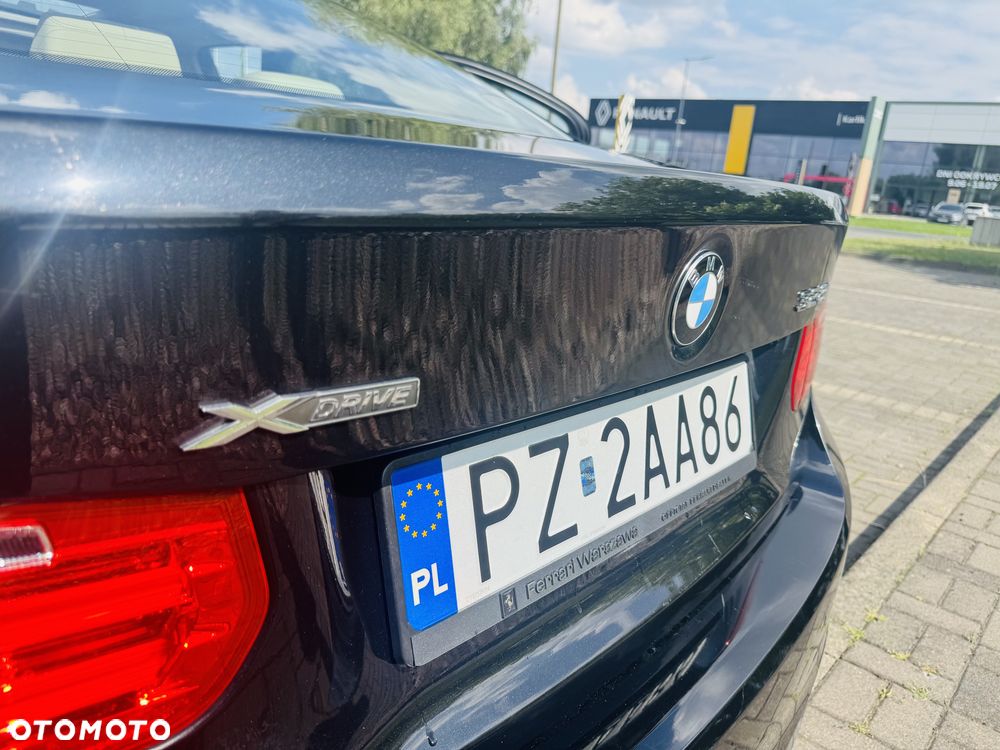 BMW Seria 3 328i xDrive Sport-Aut Luxury Line - 19