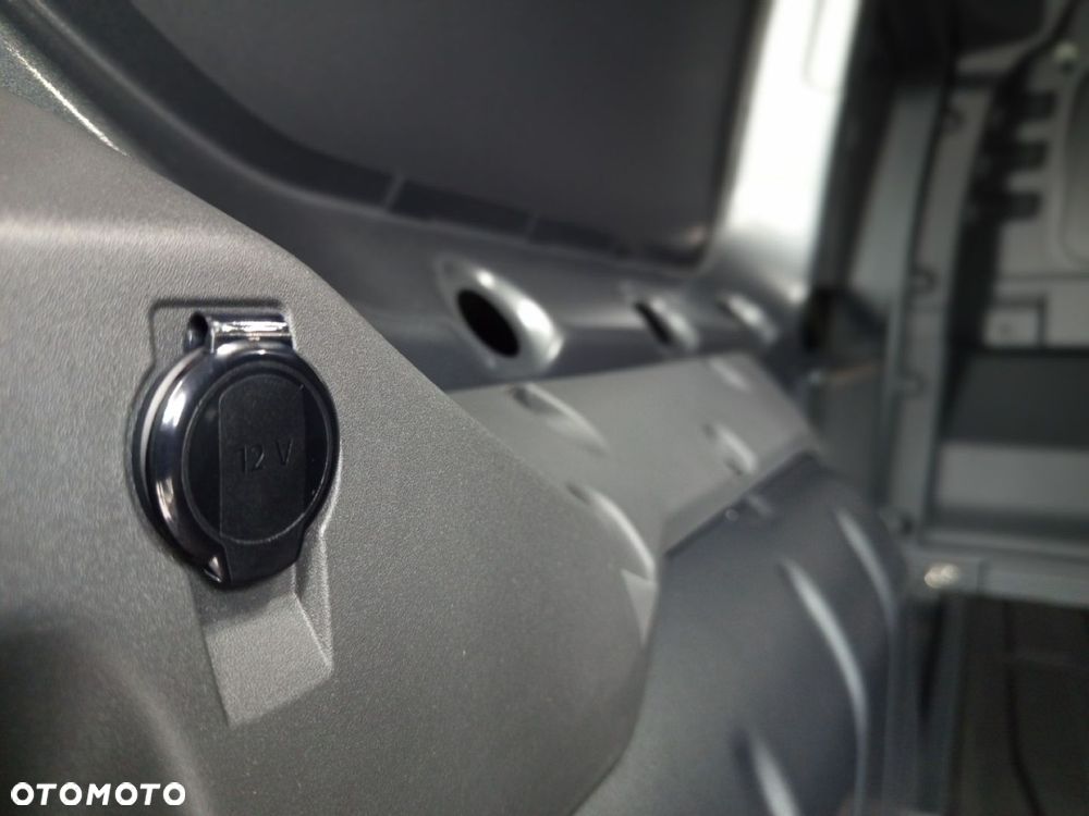 Ford Transit Connect - 15