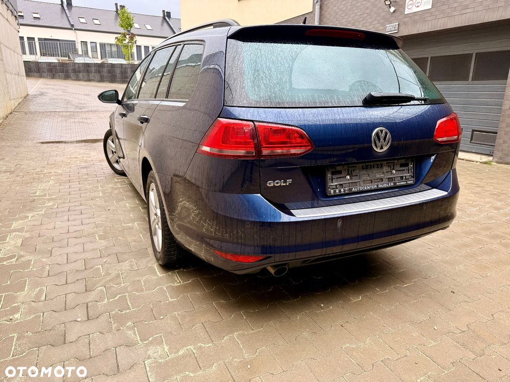 Volkswagen Golf 1.6 TDI Comfortline - 5