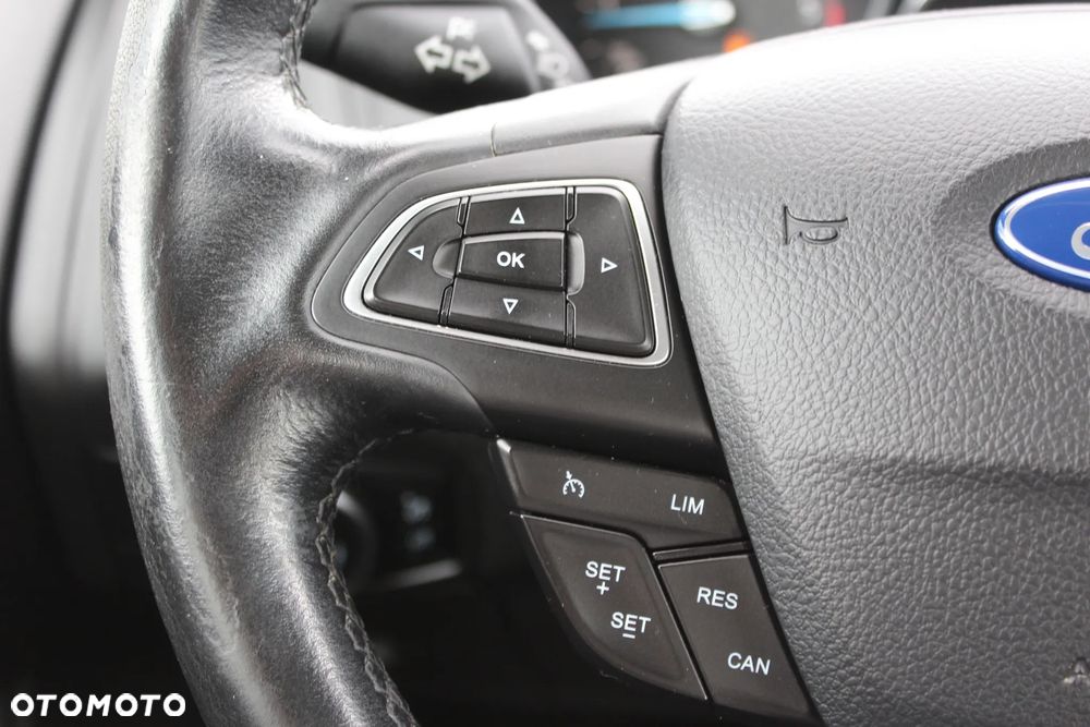 Ford Focus - 26