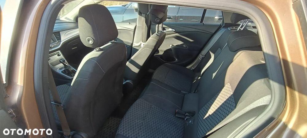 Opel Astra 1.6 CDTI Sport - 4