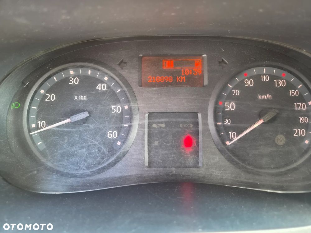 Renault Trafic - 8