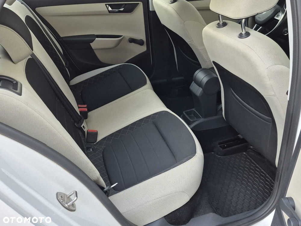 Skoda Fabia 1.2 TSI Style - 6