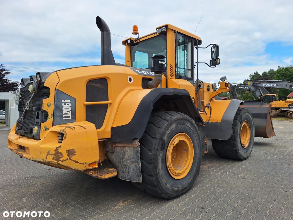 Volvo L120G - 8