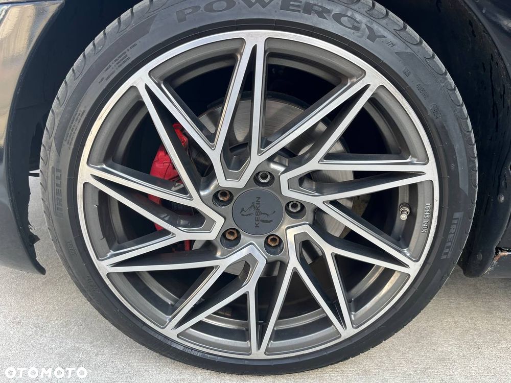 Volkswagen Golf - 17