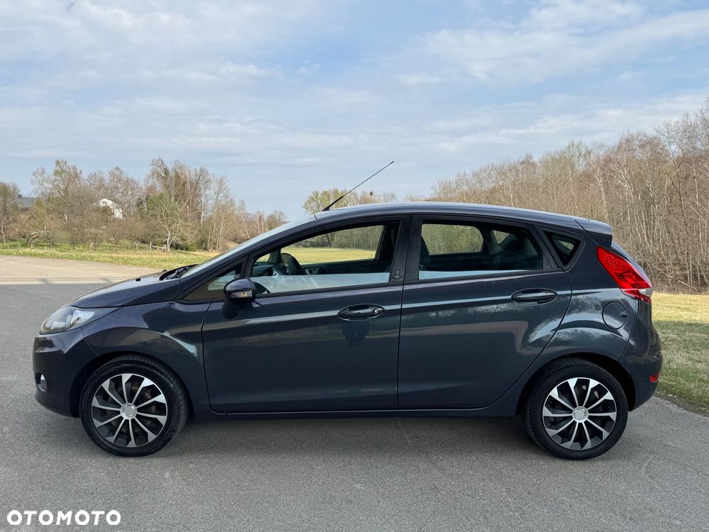 Ford Fiesta - 6