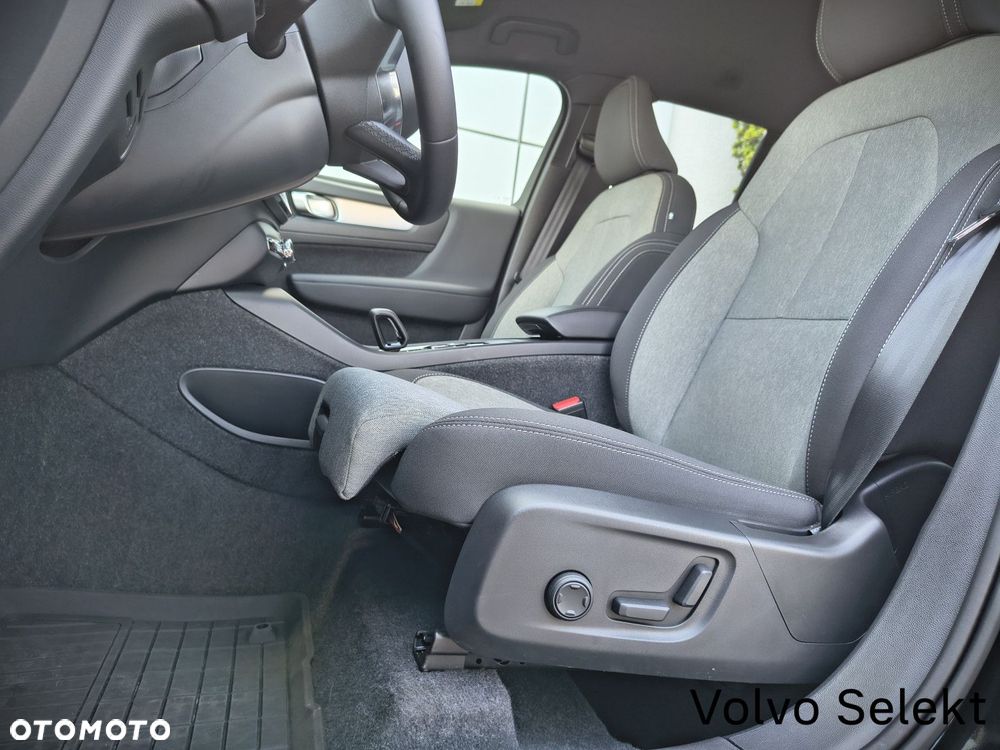 Volvo XC 40 - 24
