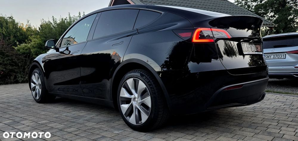 Tesla Model Y Long Range Dual Motor AWD - 20