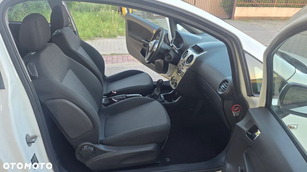 Opel Corsa - 21