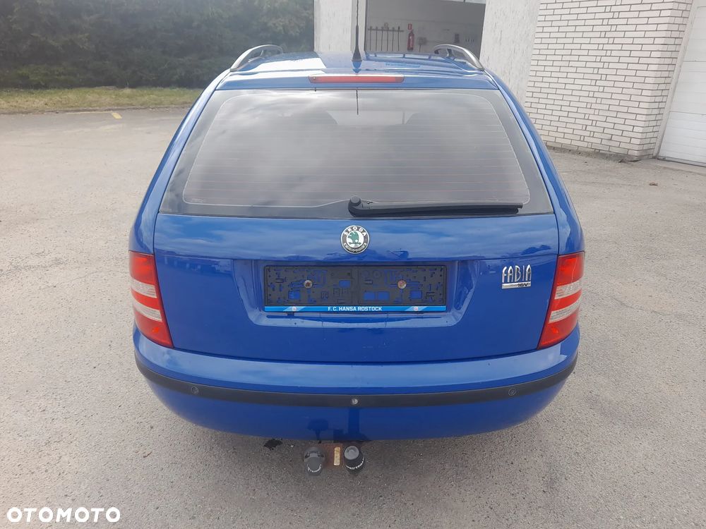 Skoda Fabia - 4