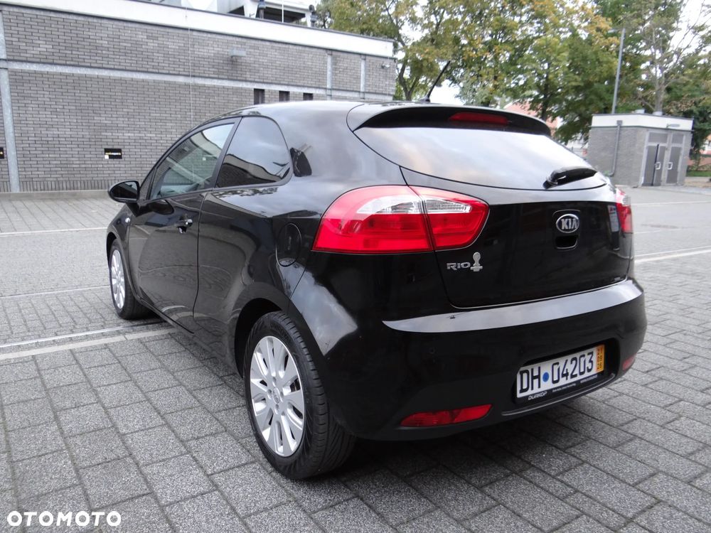 Kia Rio 1.4 Dream Team Edition - 10