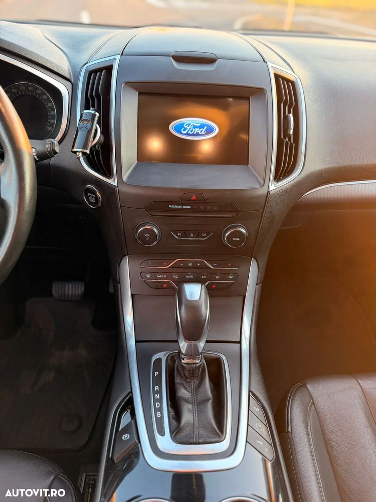 Ford S-Max 2.0 TDCi Powershift ST-Line - 18