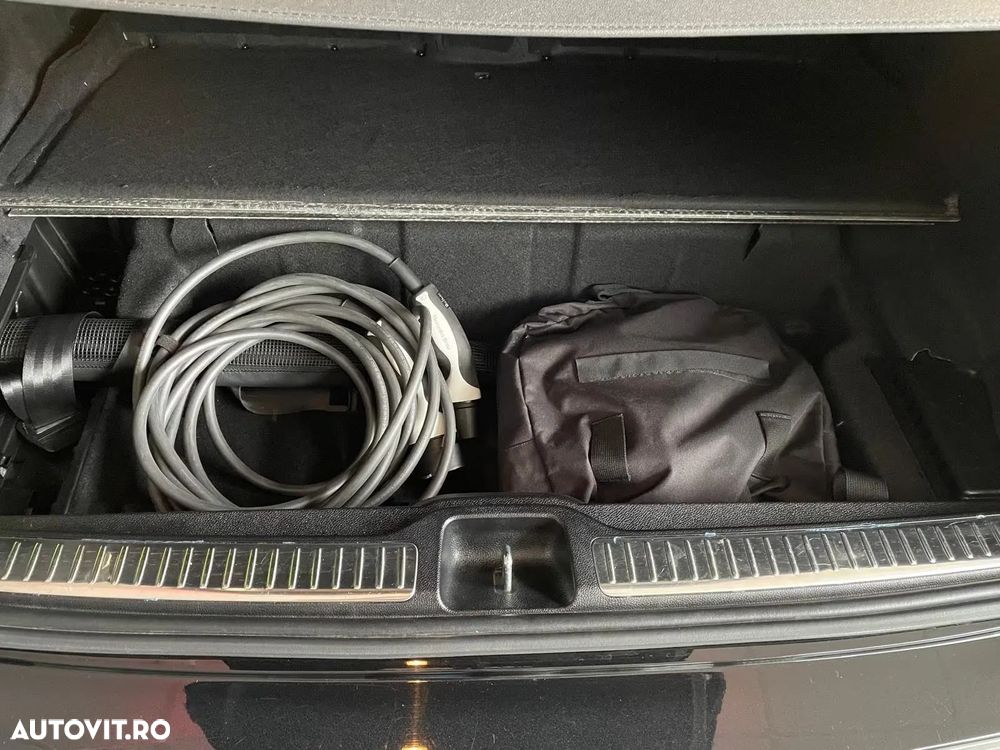 Mercedes-Benz GLC 300 e 4MATIC - 16