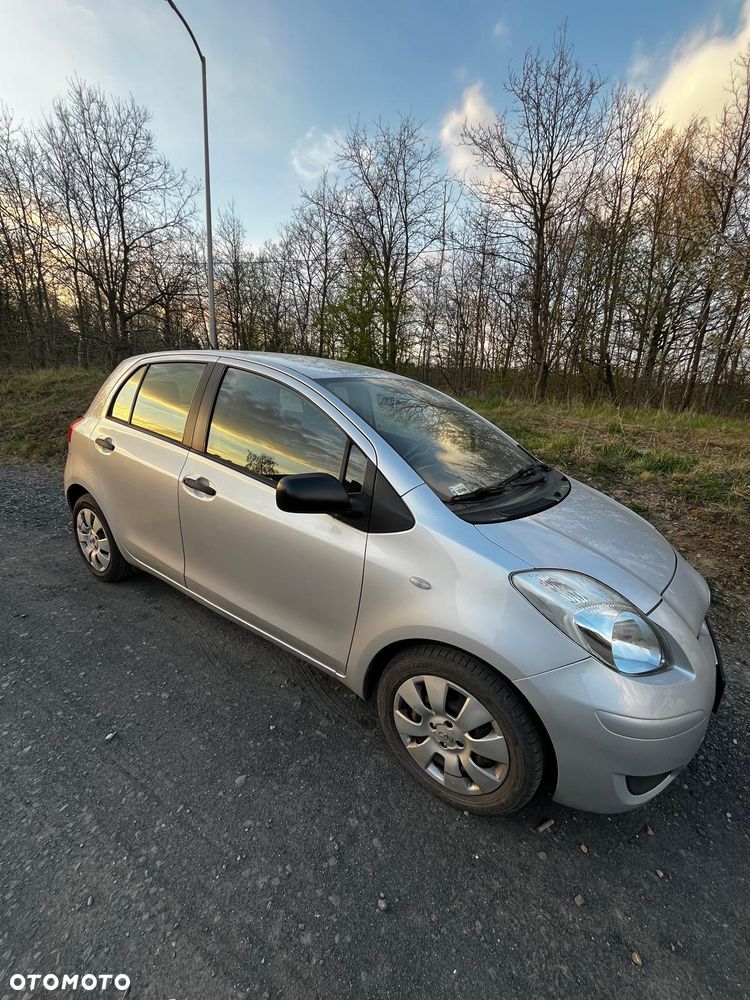 Toyota Yaris 1.33 VVT-i Cool - 2