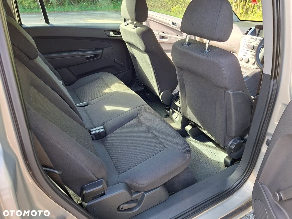 Opel Zafira 1.7 CDTI ecoFLEX Family - 17