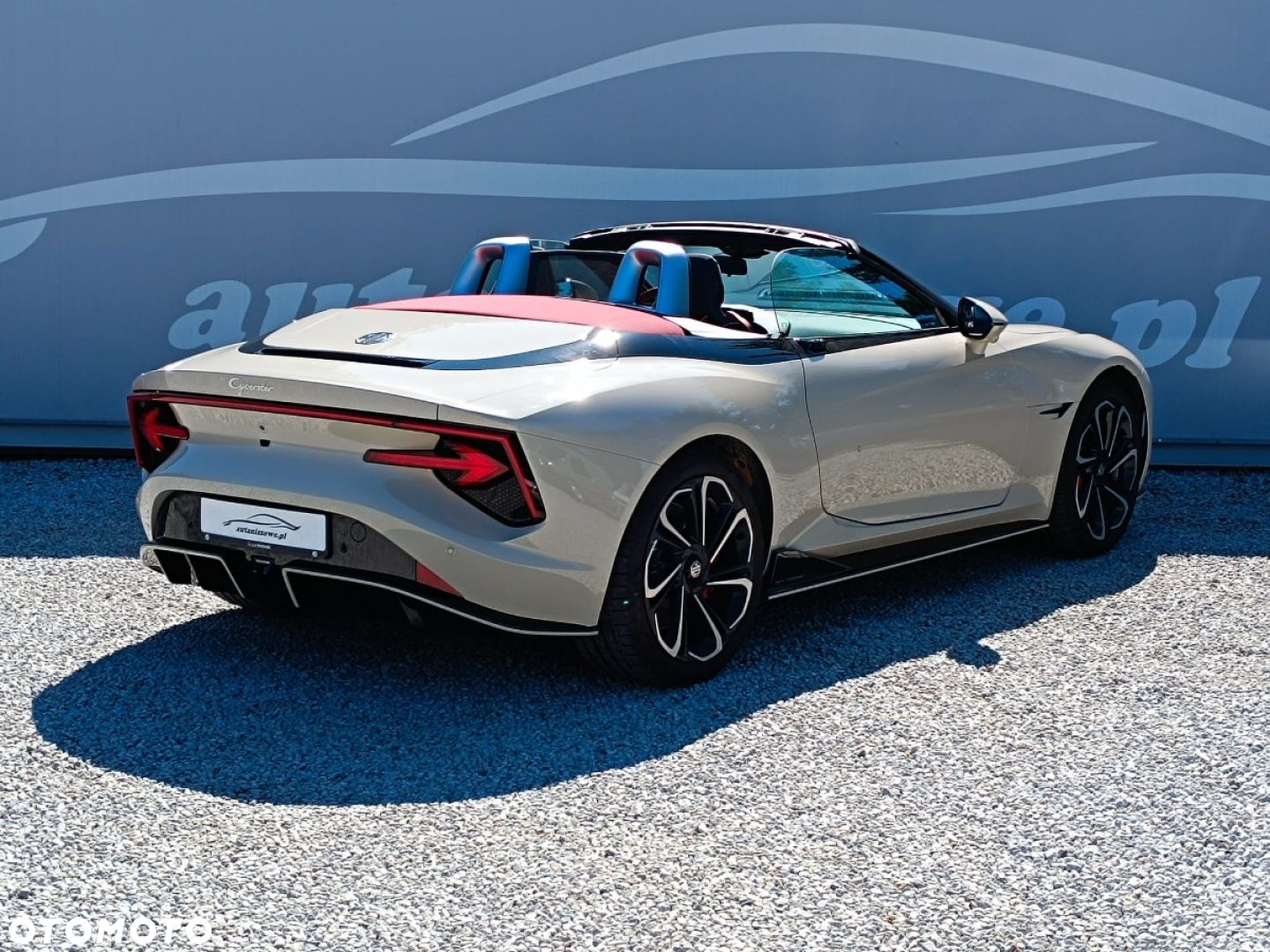 MG Cyberster 77kWh AWD Czerwony Dach - 3