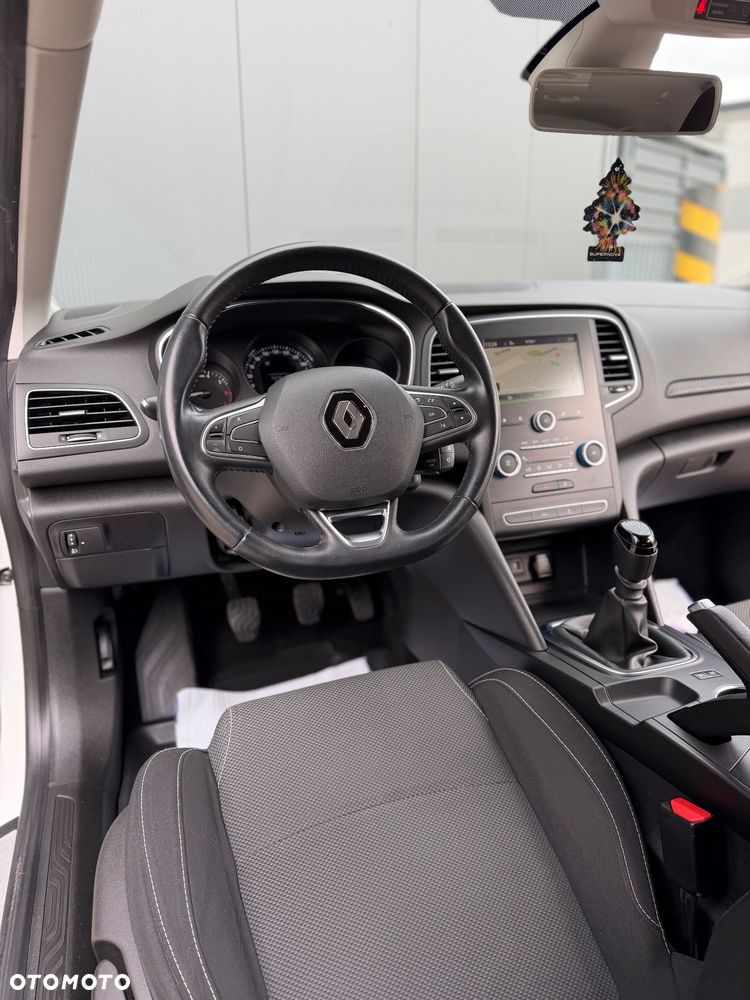 Renault Megane 1.2 Energy TCe Limited - 36
