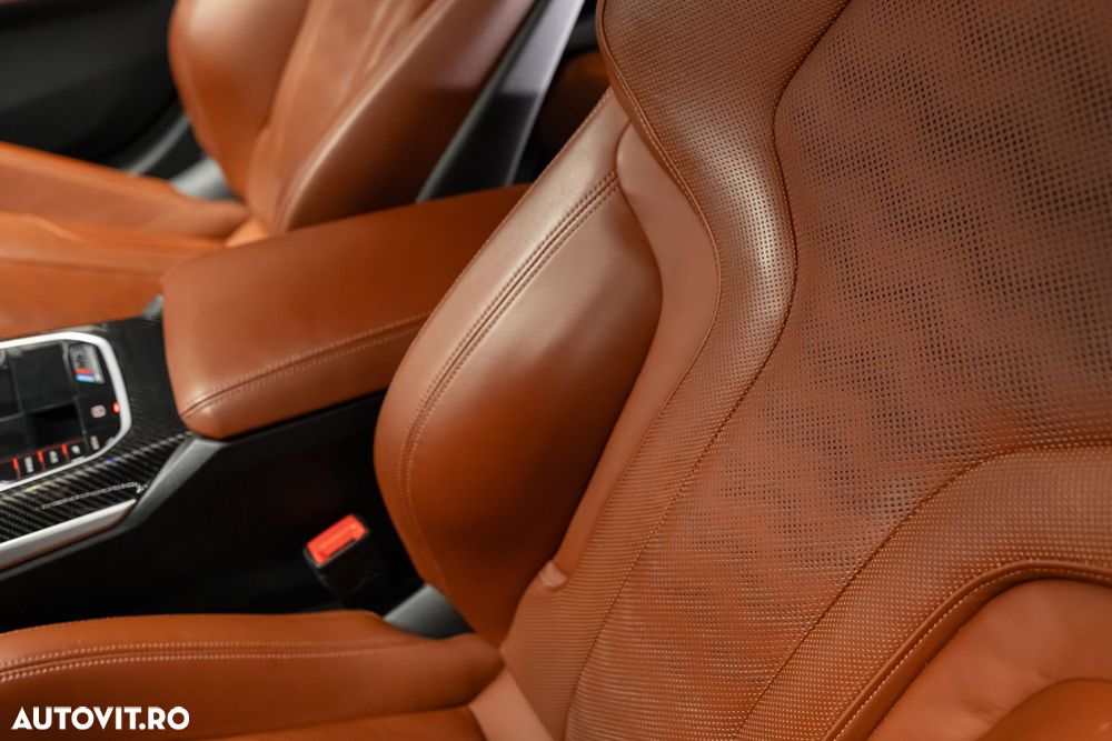 BMW M3 Competition xDrive AT - 30