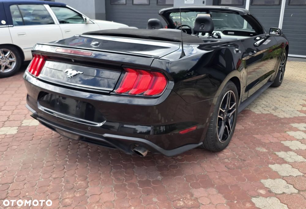 Ford Mustang Cabrio 2.3 Eco Boost - 35