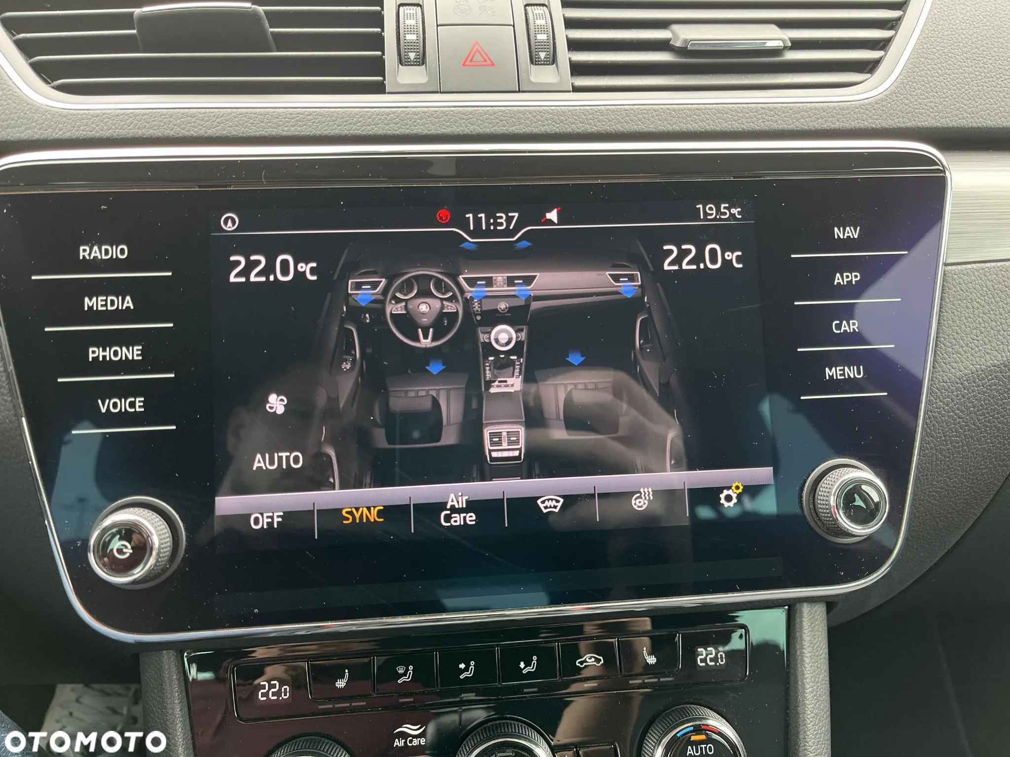 Skoda Superb Combi 2.0 TDI Style - 30