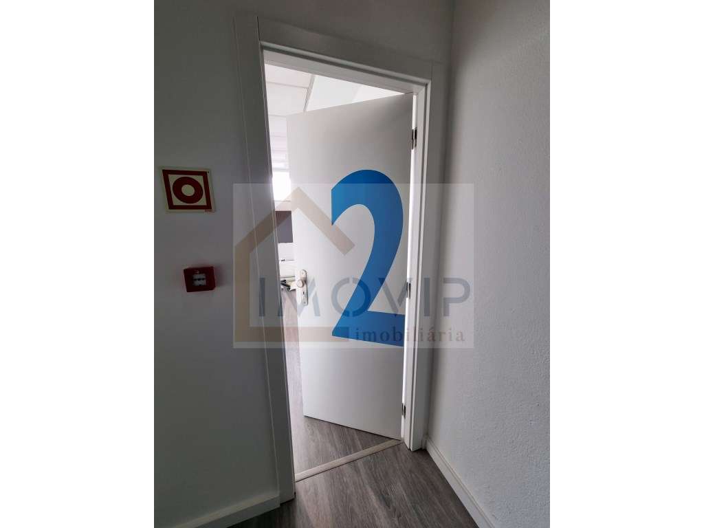 Escritório no PinhalHub - Centro do Pinhal Novo - Grande imagem: 4/17