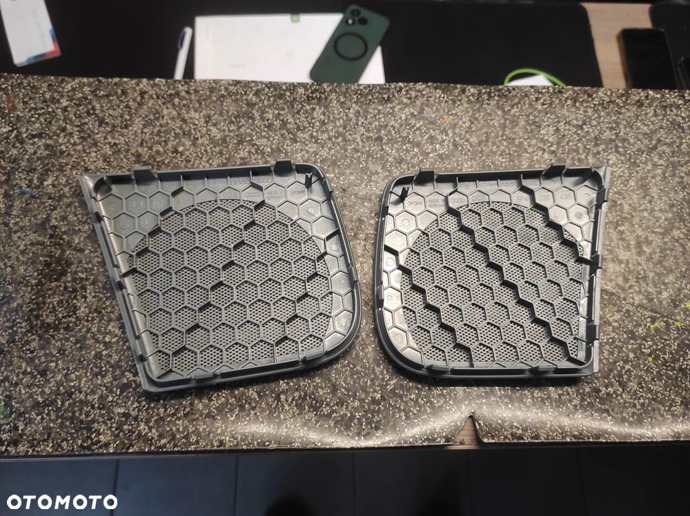 KRATKA KRATKI MASKOWNICA GŁOŚNIKA AUDI A3 8P SPORTBACK TYLNIA LEWA PRAWA JESNE SZARA 8P4035436 8P4035435 WYSYŁKA !!!! - 2