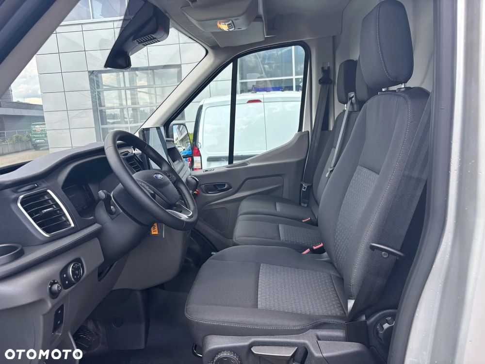 Ford Transit - 22