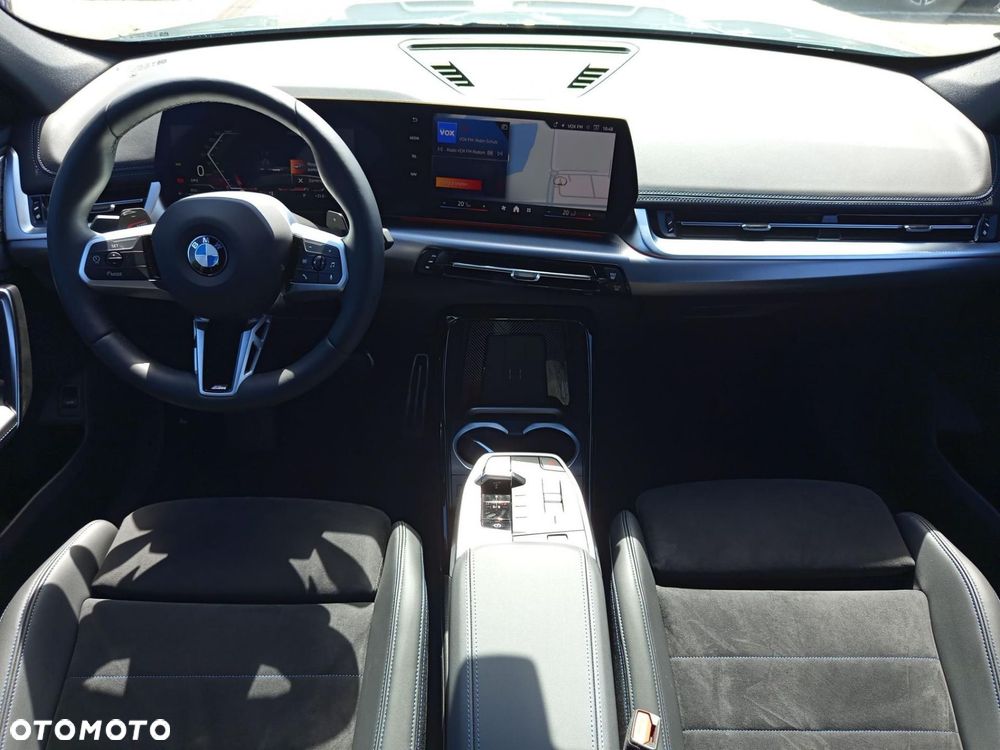 BMW X1 - 13